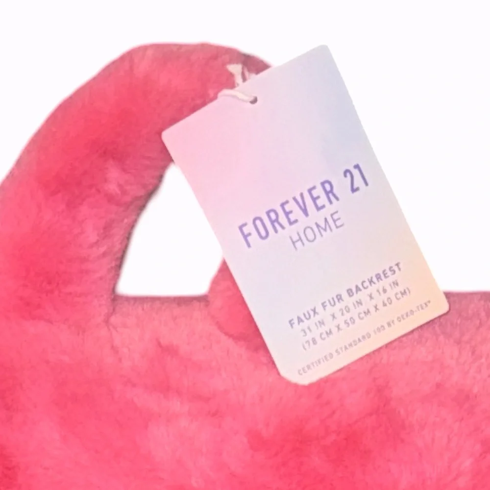 Forever 21 Home Pink Raspberry Faux Fur Backrest 31”x20”x16” Retail $120 NEW NWT
